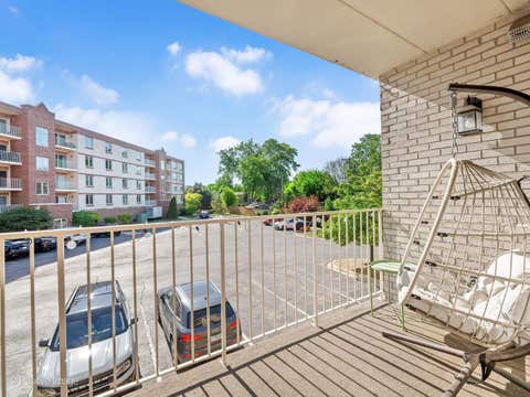 Tiny photo for 175 W Brush Hill Road #104, Elmhurst, IL 60126 (MLS # 12726699)