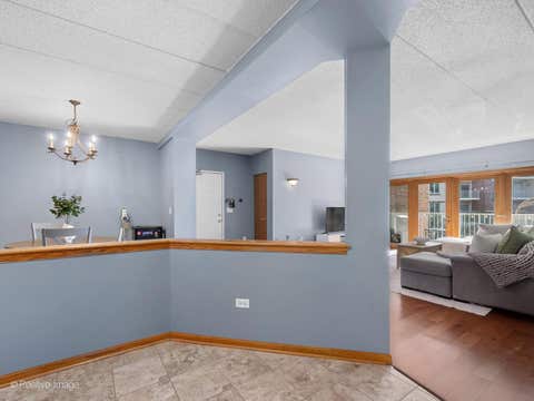 Tiny photo for 175 W Brush Hill Road #104, Elmhurst, IL 60126 (MLS # 12726699)