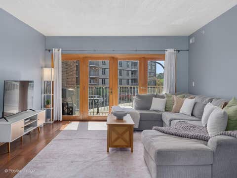 Tiny photo for 175 W Brush Hill Road #104, Elmhurst, IL 60126 (MLS # 12726699)