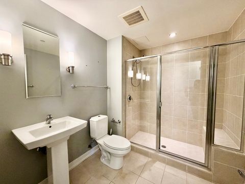 Tiny photo for 1570 ELMWOOD Avenue #802, Evanston, IL 60201 (MLS # 12493739)