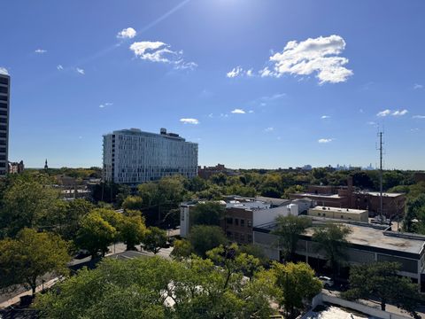 Tiny photo for 1570 ELMWOOD Avenue #802, Evanston, IL 60201 (MLS # 12493739)
