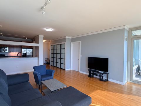 Tiny photo for 1570 ELMWOOD Avenue #802, Evanston, IL 60201 (MLS # 12493739)