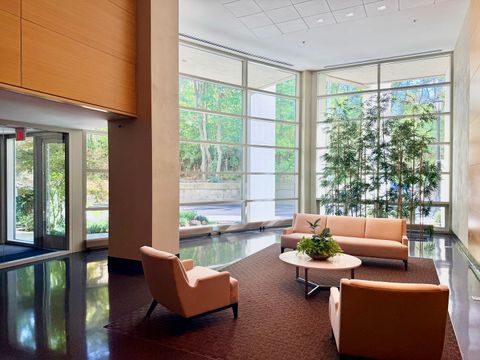 Tiny photo for 1570 ELMWOOD Avenue #802, Evanston, IL 60201 (MLS # 12493739)