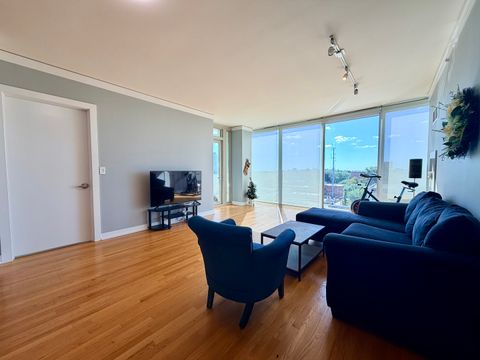 Tiny photo for 1570 ELMWOOD Avenue #802, Evanston, IL 60201 (MLS # 12493739)