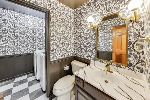 Tiny photo for 725 N Ashbury Avenue, Bolingbrook, IL 60440 (MLS # 12464212)