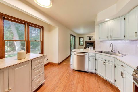 Tiny photo for 725 N Ashbury Avenue, Bolingbrook, IL 60440 (MLS # 12464212)