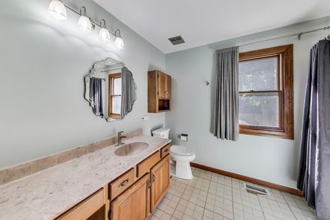 Tiny photo for 725 N Ashbury Avenue, Bolingbrook, IL 60440 (MLS # 12464212)