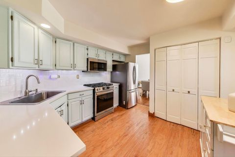 Tiny photo for 725 N Ashbury Avenue, Bolingbrook, IL 60440 (MLS # 12464212)
