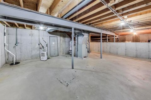 Tiny photo for 725 N Ashbury Avenue, Bolingbrook, IL 60440 (MLS # 12464212)
