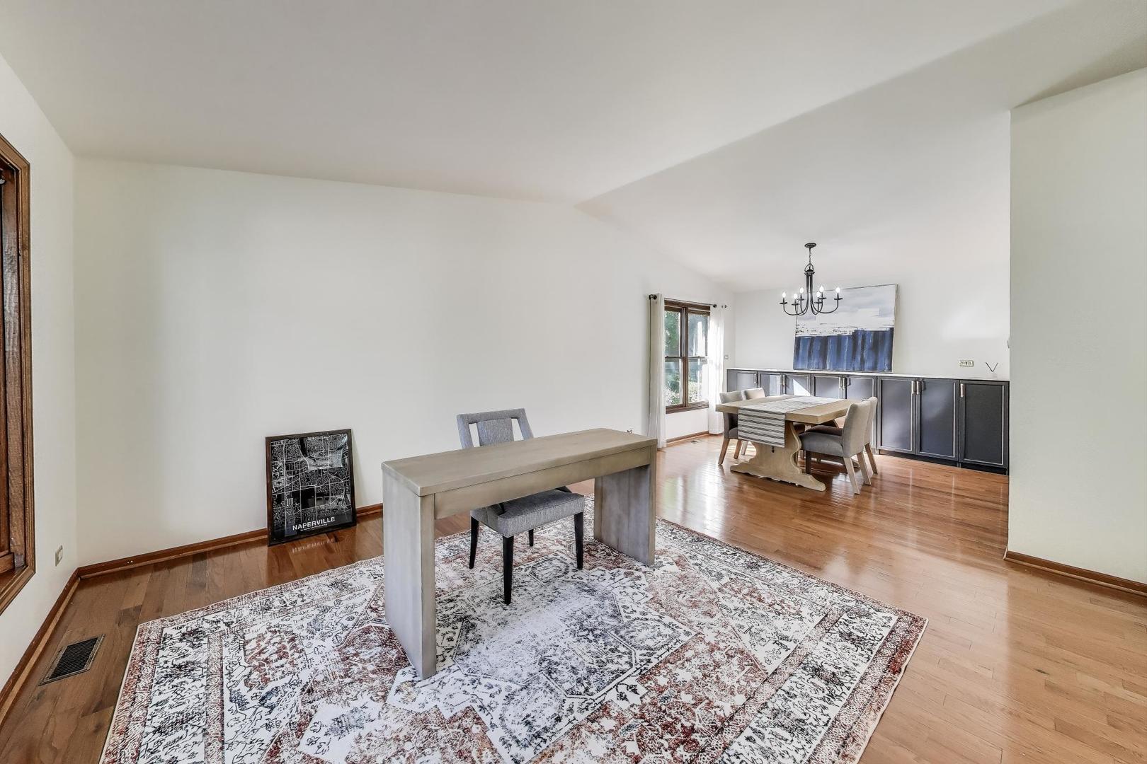 725 N Ashbury Avenue