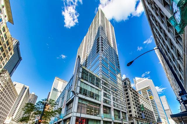 8 E Randolph Street 2806