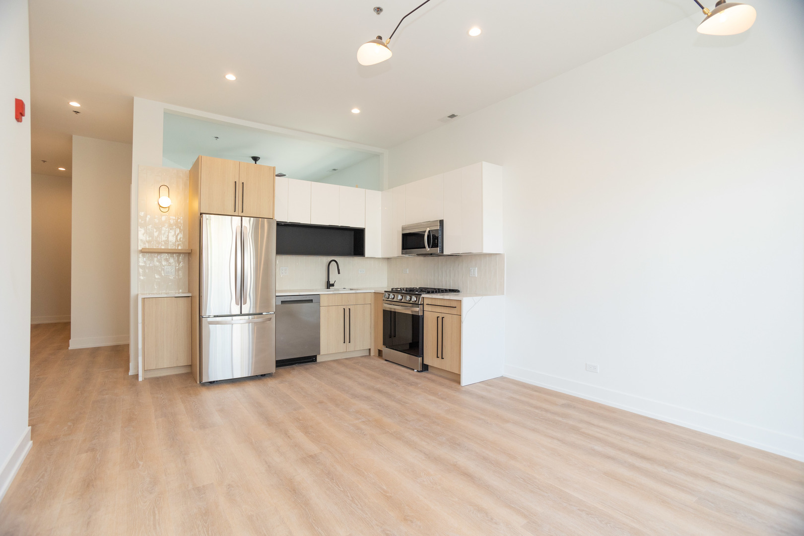 2042 W Irving Park Road 403