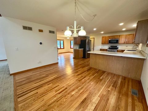 Tiny photo for 4216 White Ash Road, Crystal Lake, IL 60014 (MLS # 12521286)
