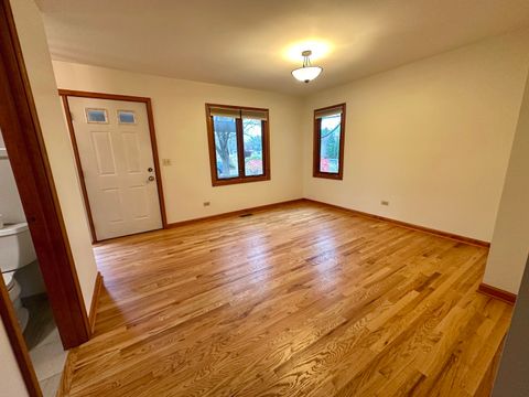 Tiny photo for 4216 White Ash Road, Crystal Lake, IL 60014 (MLS # 12521286)