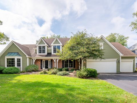 Photo of 441 Country Lane, Crystal Lake, IL 60012 (MLS # 12491527)