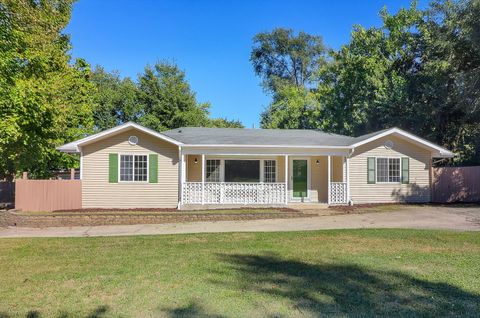 Photo of 513 Conant Avenue, Joliet, IL 60435 (MLS # 12493602)