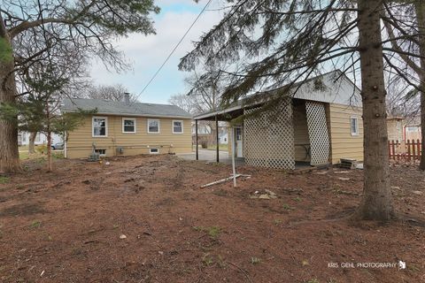 Tiny photo for 2207 Emmaus Avenue, Zion, IL 60099 (MLS # 12597792)