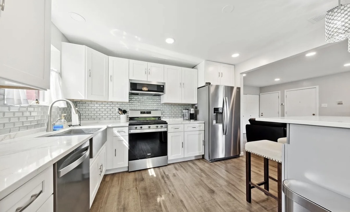 14949 Lakeview Drive 101