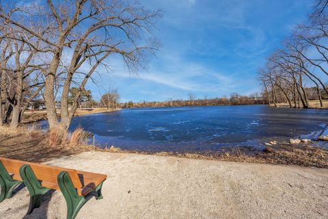 Tiny photo for 140 Carriage Way Drive #C218, Burr Ridge, IL 60527 (MLS # 12617260)