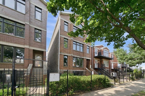 Tiny photo for 2527 W Harrison Street #2, Chicago, IL 60612 (MLS # 12712294)