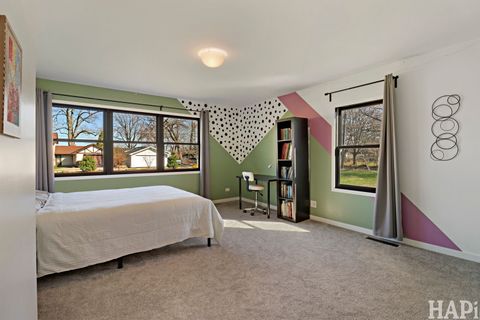 Tiny photo for 4321 Lakewood Road, McHenry, IL 60050 (MLS # 12611872)