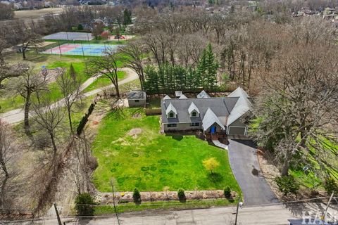 Tiny photo for 4321 Lakewood Road, McHenry, IL 60050 (MLS # 12611872)