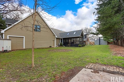 Tiny photo for 4321 Lakewood Road, McHenry, IL 60050 (MLS # 12611872)
