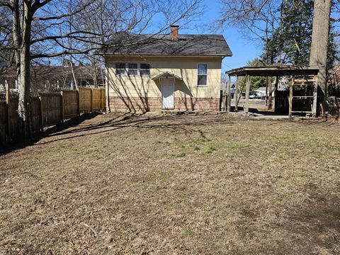 Tiny photo for 1609 Isabella, Mt Vernon, IL 62864 (MLS # 12579582)