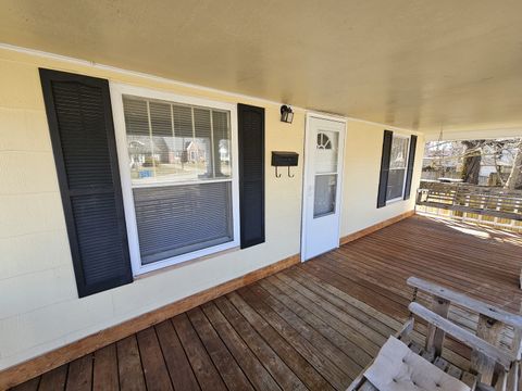 Tiny photo for 1609 Isabella, Mt Vernon, IL 62864 (MLS # 12579582)