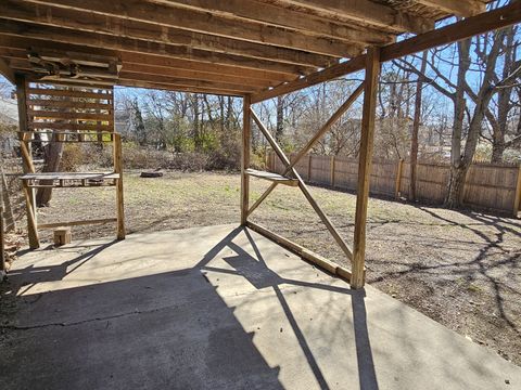 Tiny photo for 1609 Isabella, Mt Vernon, IL 62864 (MLS # 12579582)