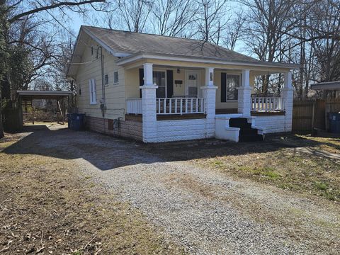 Tiny photo for 1609 Isabella, Mt Vernon, IL 62864 (MLS # 12579582)