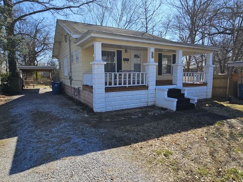 Tiny photo for 1609 Isabella, Mt Vernon, IL 62864 (MLS # 12579582)