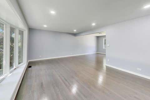 Tiny photo for 16w250 93rd Place, Burr Ridge, IL 60527 (MLS # 12711670)