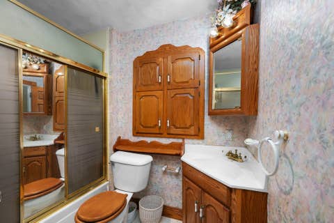 Tiny photo for 1424 11th Street A, Moline, IL 61265 (MLS # 12681732)