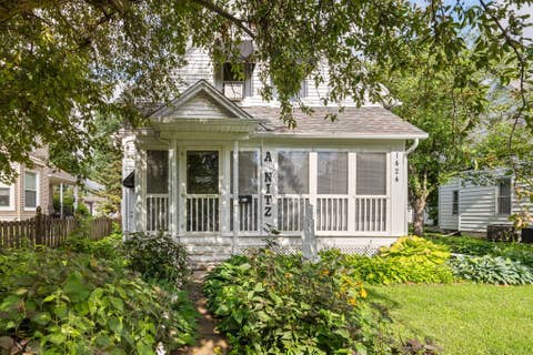Tiny photo for 1424 11th Street A, Moline, IL 61265 (MLS # 12681732)