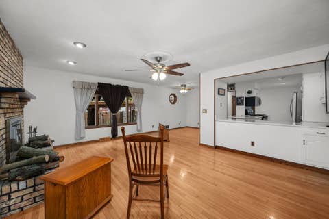 Tiny photo for 1424 11th Street A, Moline, IL 61265 (MLS # 12681732)