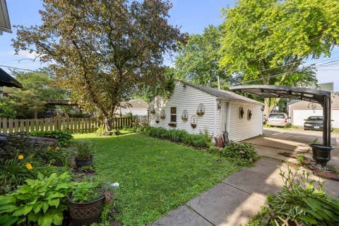 Tiny photo for 1424 11th Street A, Moline, IL 61265 (MLS # 12681732)