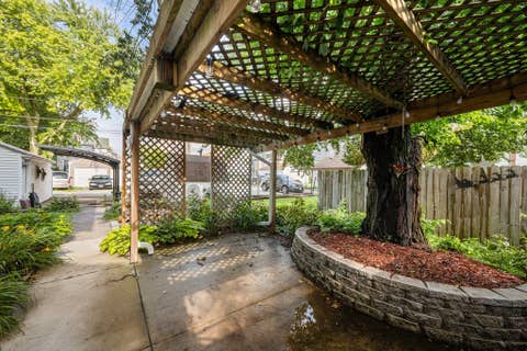 Tiny photo for 1424 11th Street A, Moline, IL 61265 (MLS # 12681732)