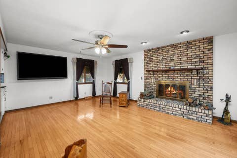 Tiny photo for 1424 11th Street A, Moline, IL 61265 (MLS # 12681732)
