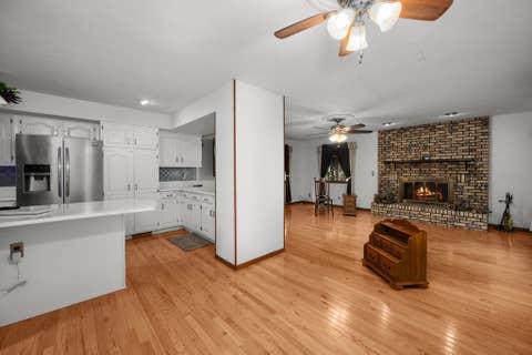 Tiny photo for 1424 11th Street A, Moline, IL 61265 (MLS # 12681732)