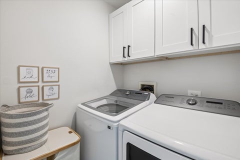 Tiny photo for 2328 Acorn Place, Buffalo Grove, IL 60089 (MLS # 12794869)