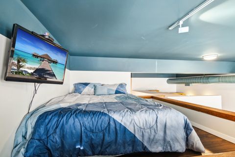 Tiny photo for 2343 N Greenview Avenue #111, Chicago, IL 60614 (MLS # 12516288)