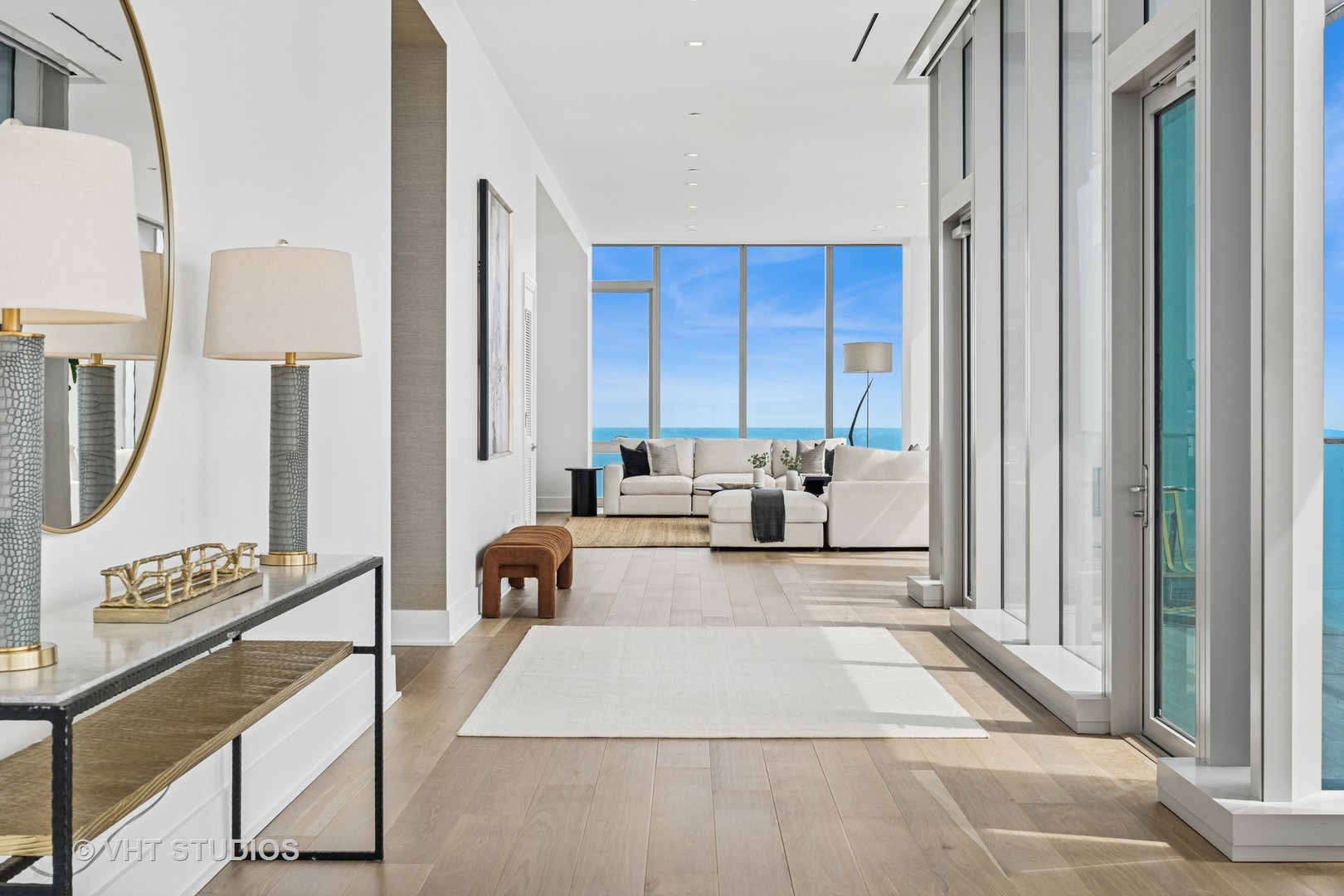363 E Wacker Drive 7501