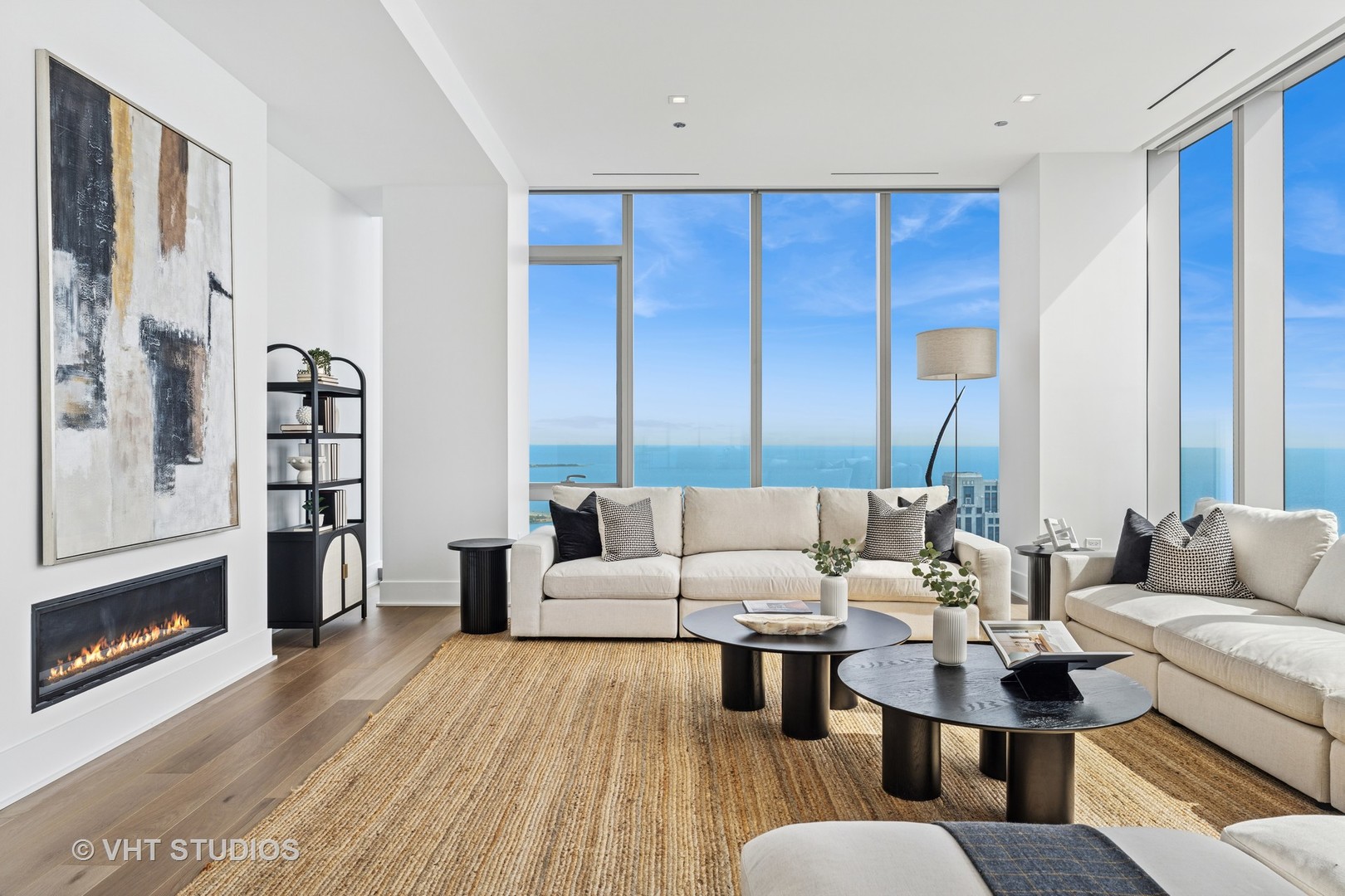 363 E Wacker Drive 7501