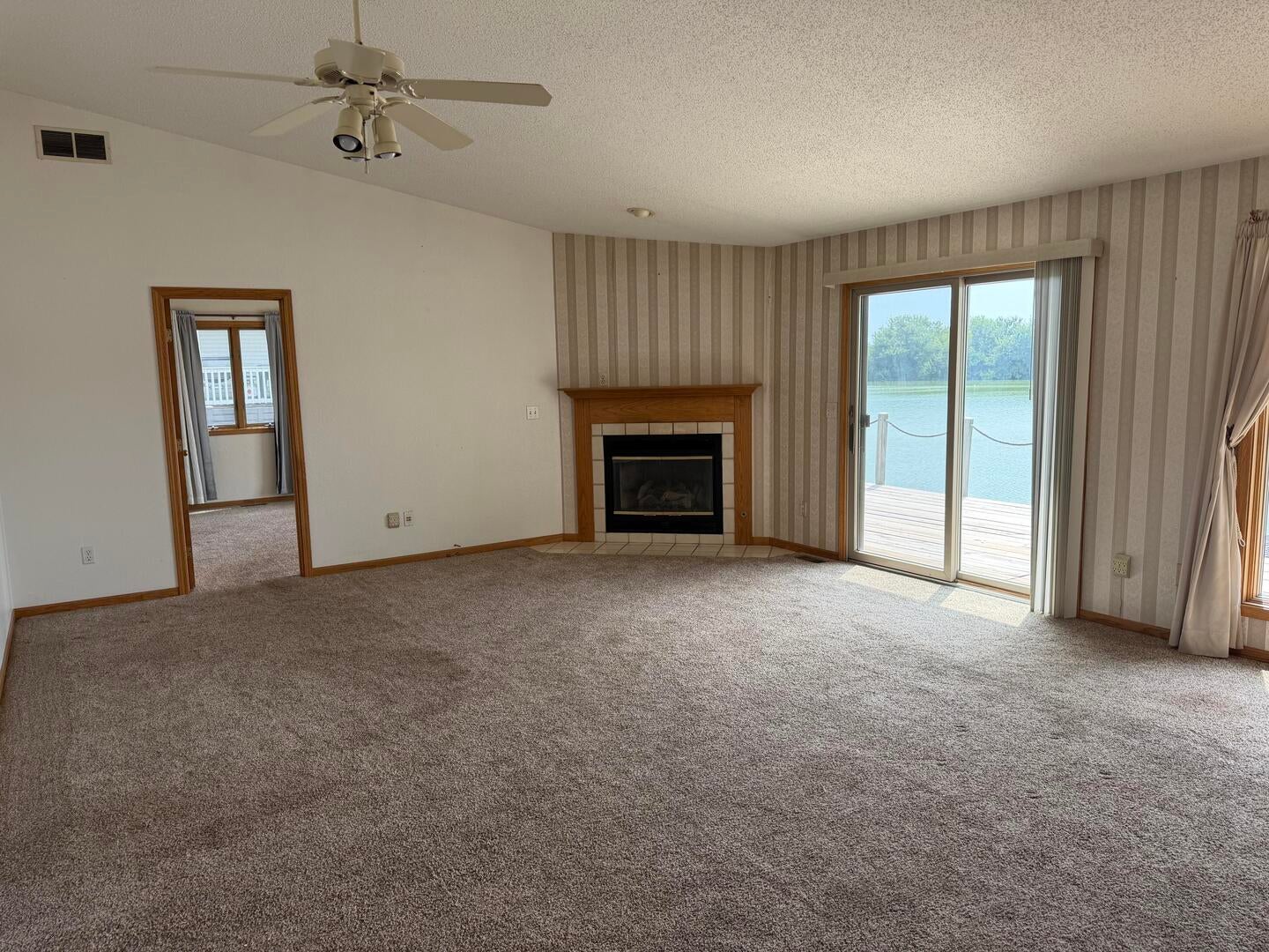 29 Shoreline Drive