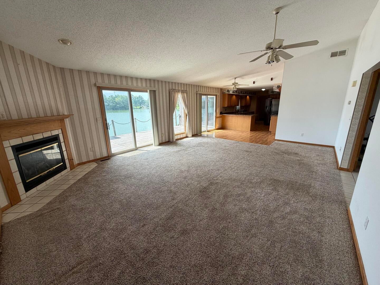 29 Shoreline Drive
