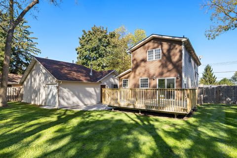 Tiny photo for 25721 W Lakeview Avenue, Wauconda, IL 60084 (MLS # 12505648)