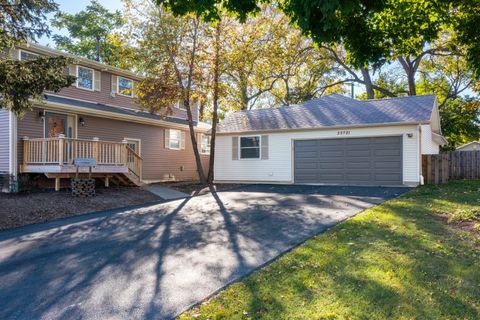 Tiny photo for 25721 W Lakeview Avenue, Wauconda, IL 60084 (MLS # 12505648)