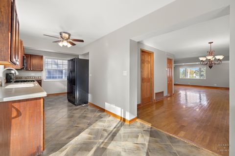 Tiny photo for 25721 W Lakeview Avenue, Wauconda, IL 60084 (MLS # 12505648)