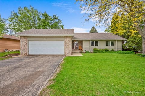 Tiny photo for 915 S 8th Street, DeKalb, IL 60115 (MLS # 12647237)